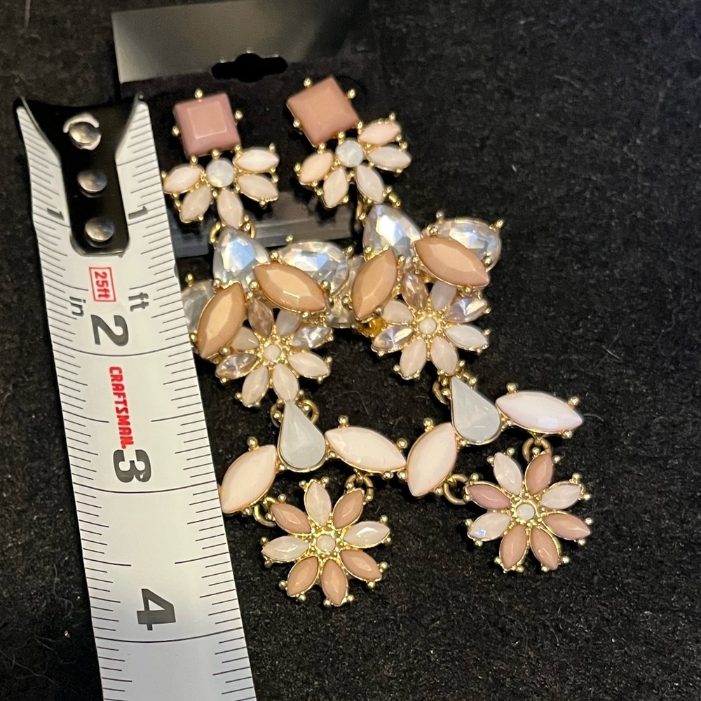 H&M Pink Blush Chandelier Statement Earrings - Picture 3 of 11